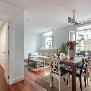 https://apartamento-la-alameda-de-indautxu.bilbaohotelsspain.com